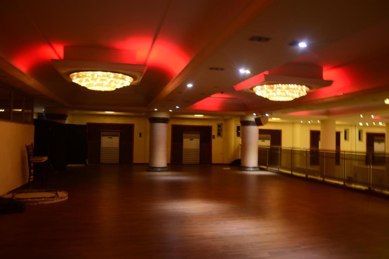 Caesar'S Luxury Hotel Lekki Esterno foto