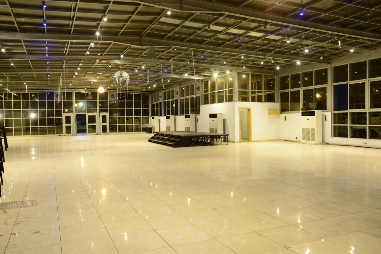Caesar'S Luxury Hotel Lekki Esterno foto