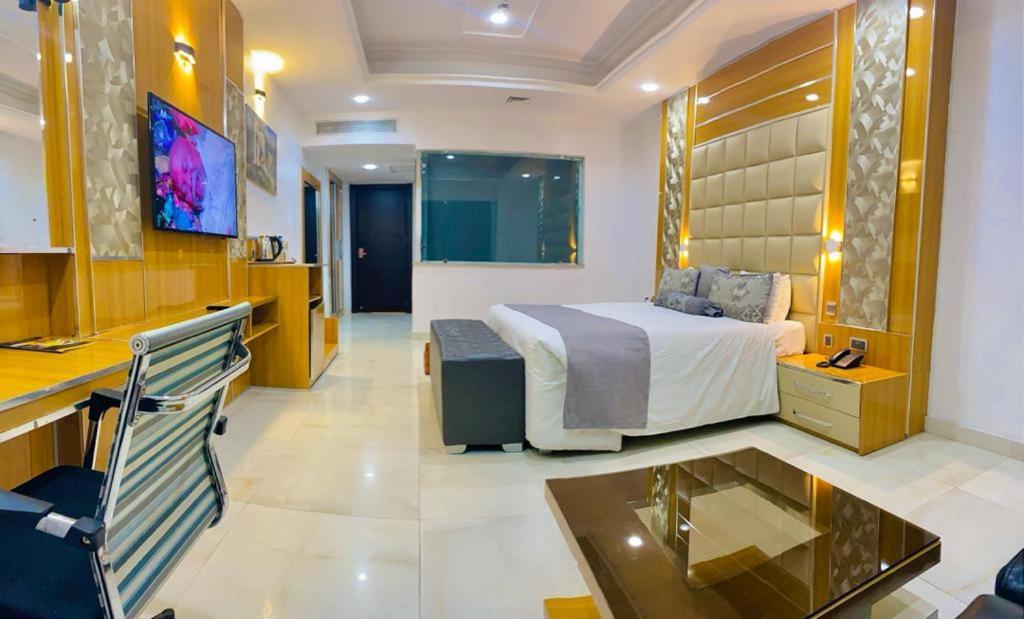 Caesar'S Luxury Hotel Lekki Esterno foto