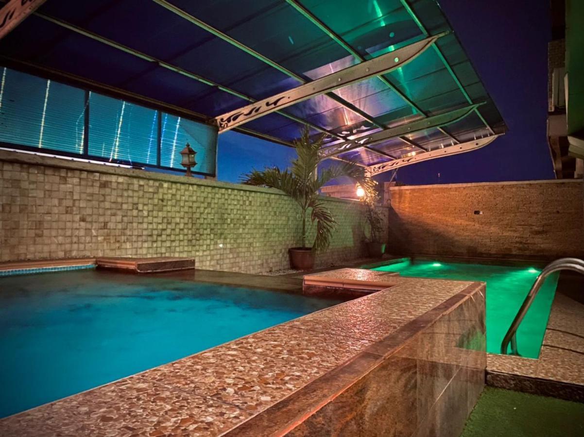 Caesar'S Luxury Hotel Lekki Esterno foto