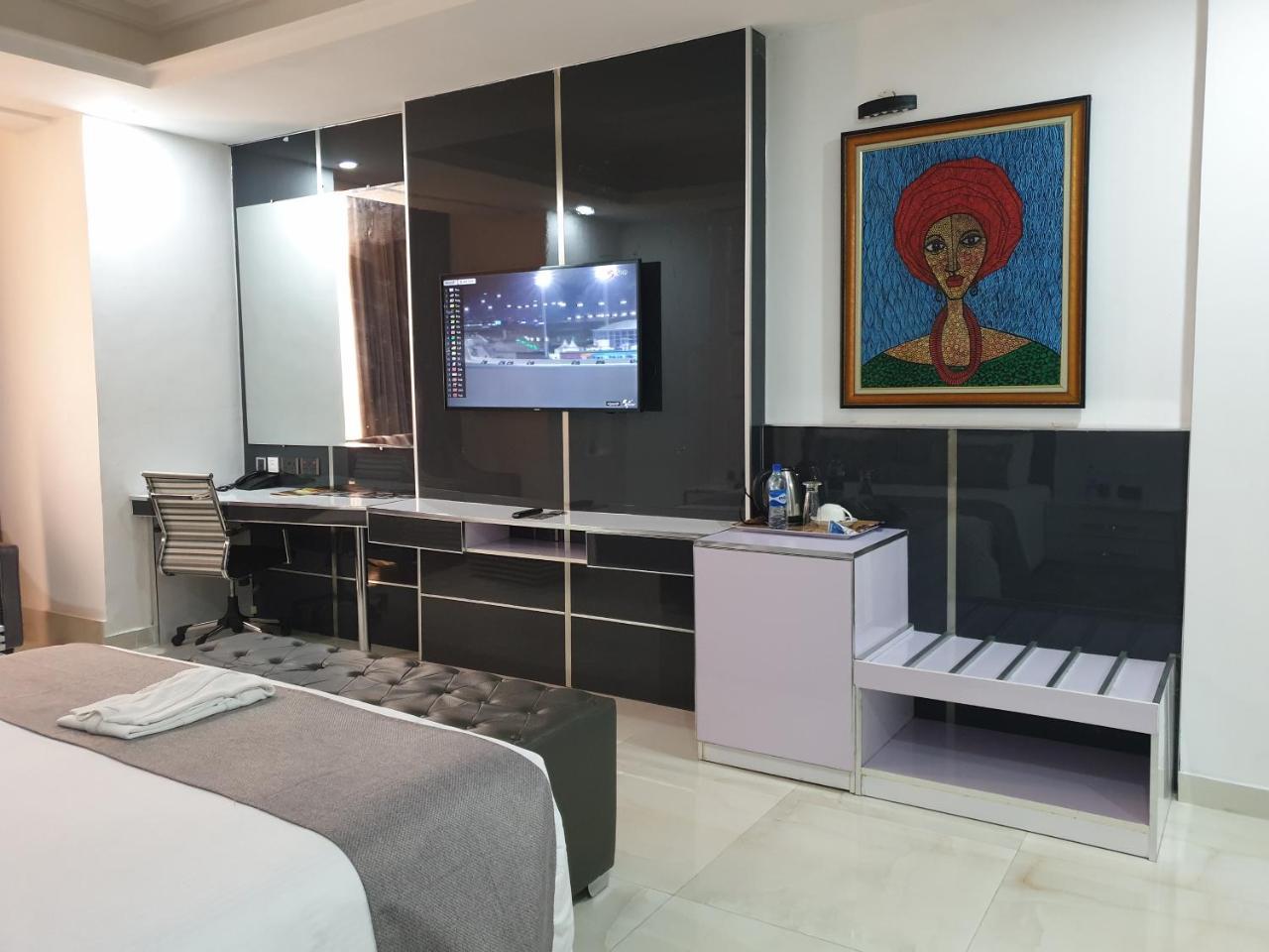 Caesar'S Luxury Hotel Lekki Esterno foto