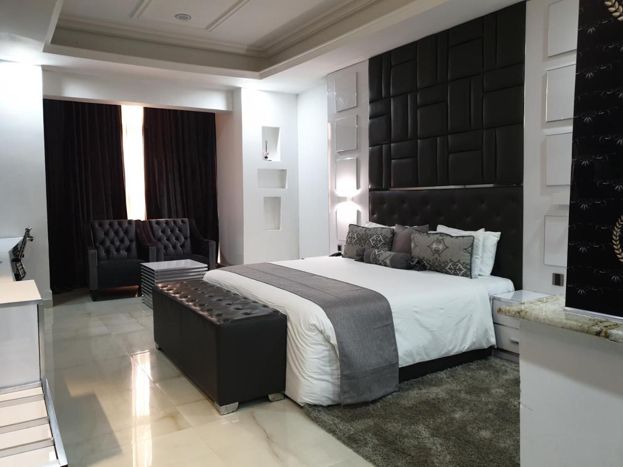 Caesar'S Luxury Hotel Lekki Esterno foto
