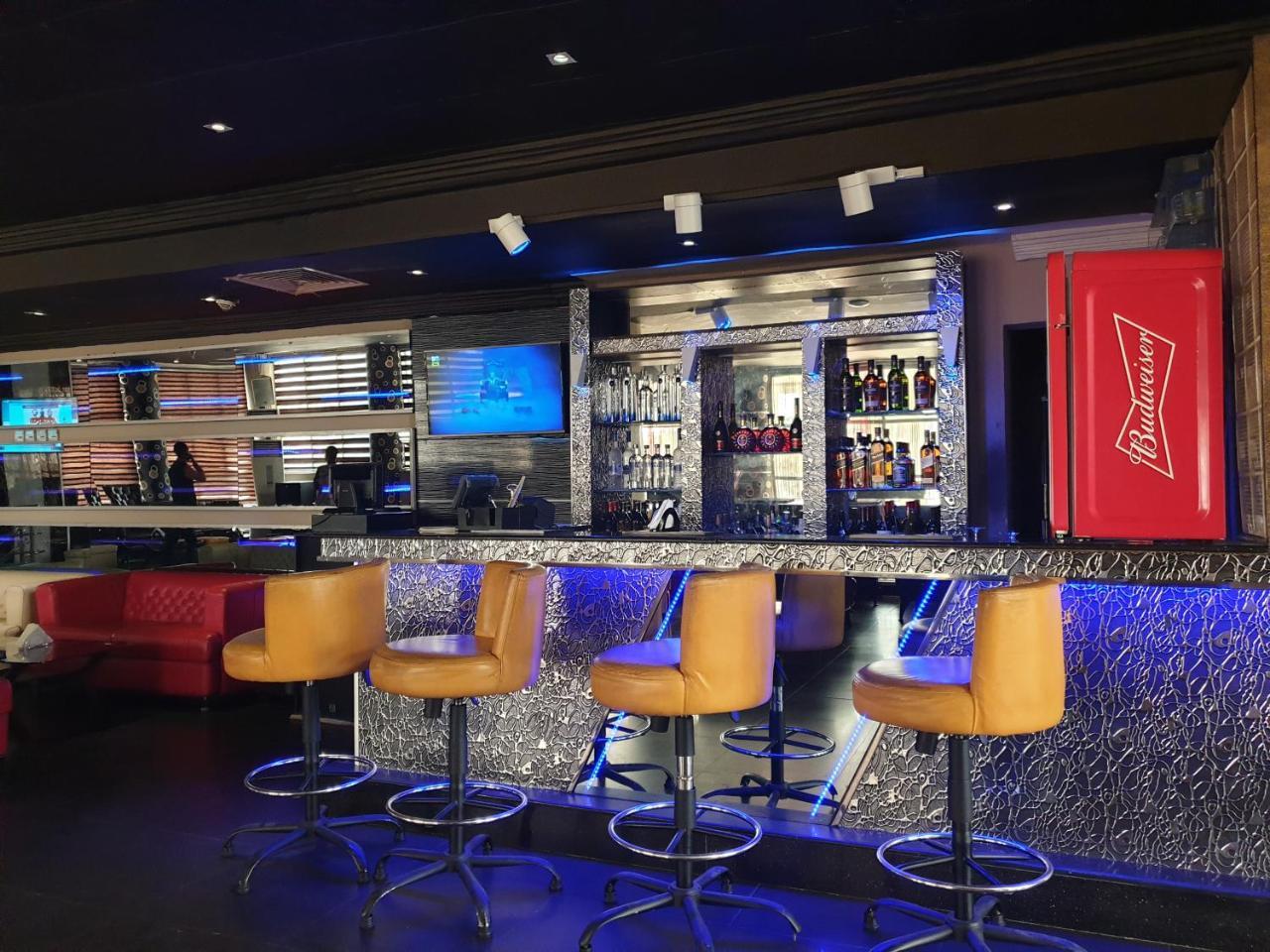 Caesar'S Luxury Hotel Lekki Esterno foto